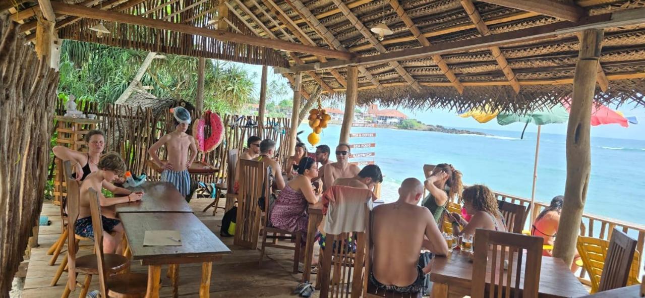 White Lion Paradise Dikwella Batigama Ngoại thất bức ảnh